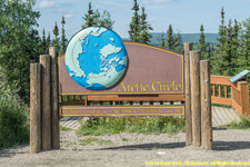 Arctic Circle marker